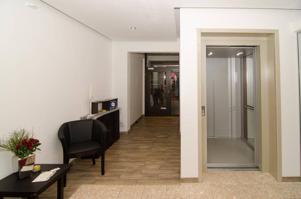Hotel -Restaurant Taormina Birkenfeld  ภายนอก รูปภาพ